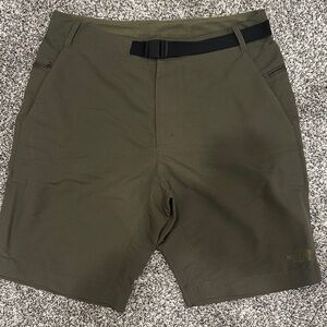 The North Face Men's Belted Paramount Trail Hiking Shorts